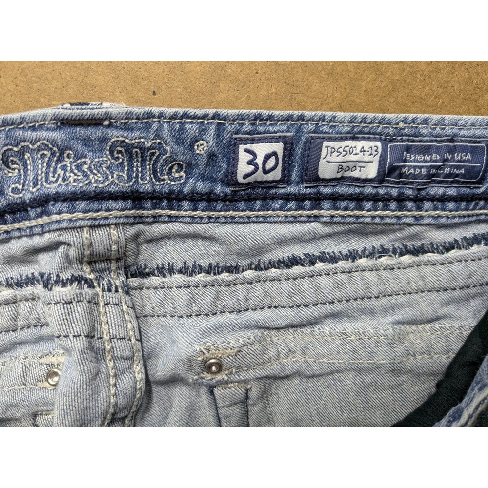 Miss Me Bootcut Distressed Light Wash Jeans Rhinestone Flap Pocket JP55014-13 30 - Picture 7 of 9